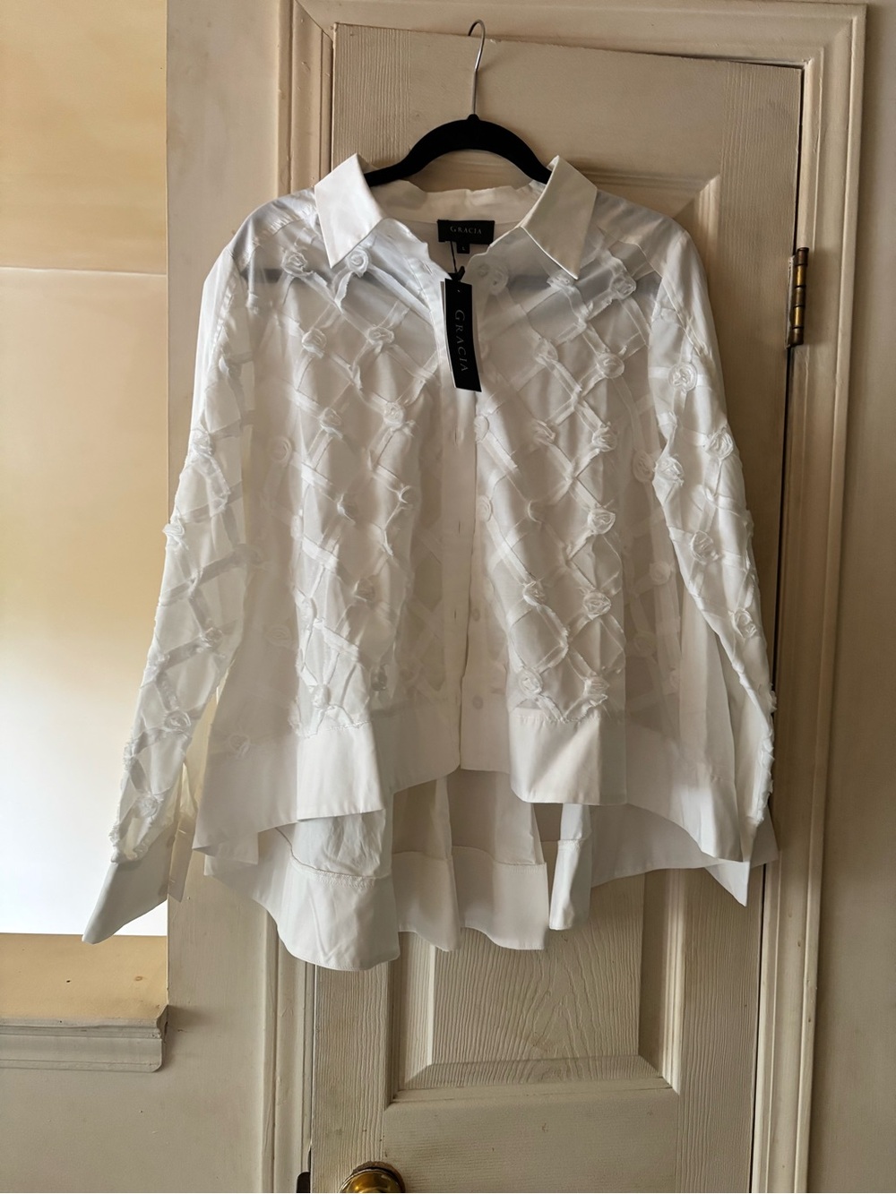 Gracia White Layered Textured Button-Up Hi Low Blouse